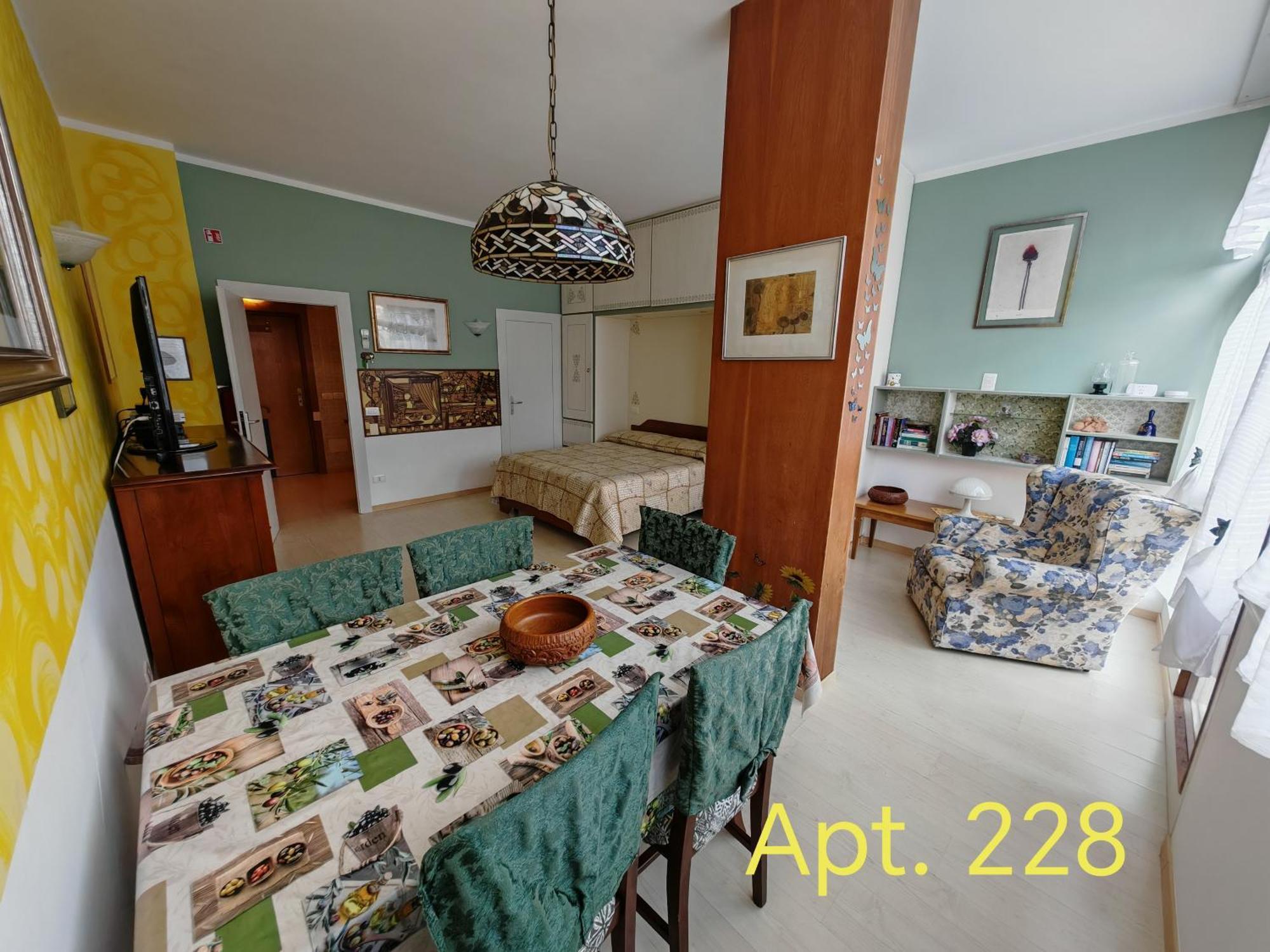 Garda Apartments In Euroresidence Exteriér fotografie